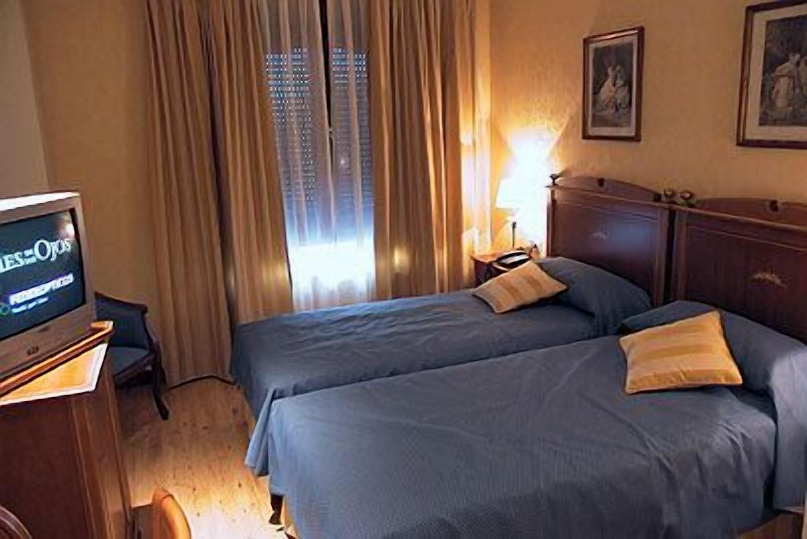 Hotel Santiago Benavente Kültér fotó