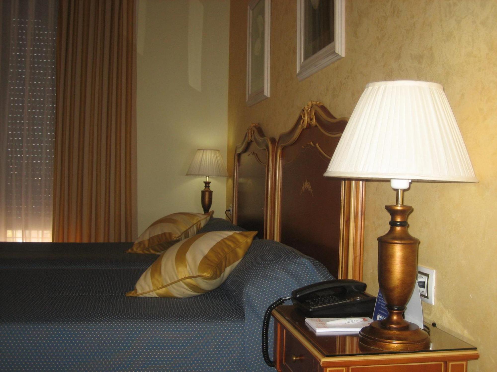 Hotel Santiago Benavente Kültér fotó