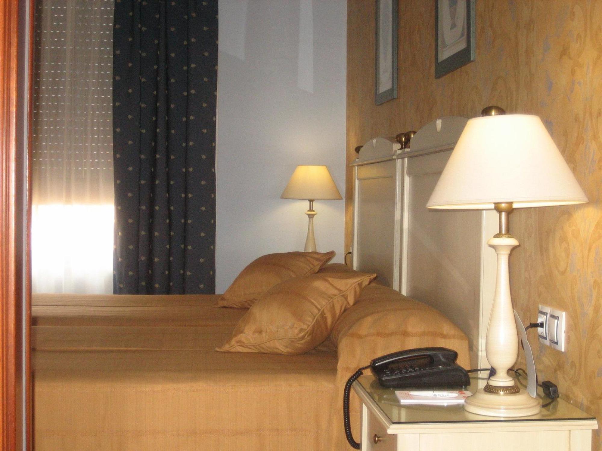 Hotel Santiago Benavente Kültér fotó