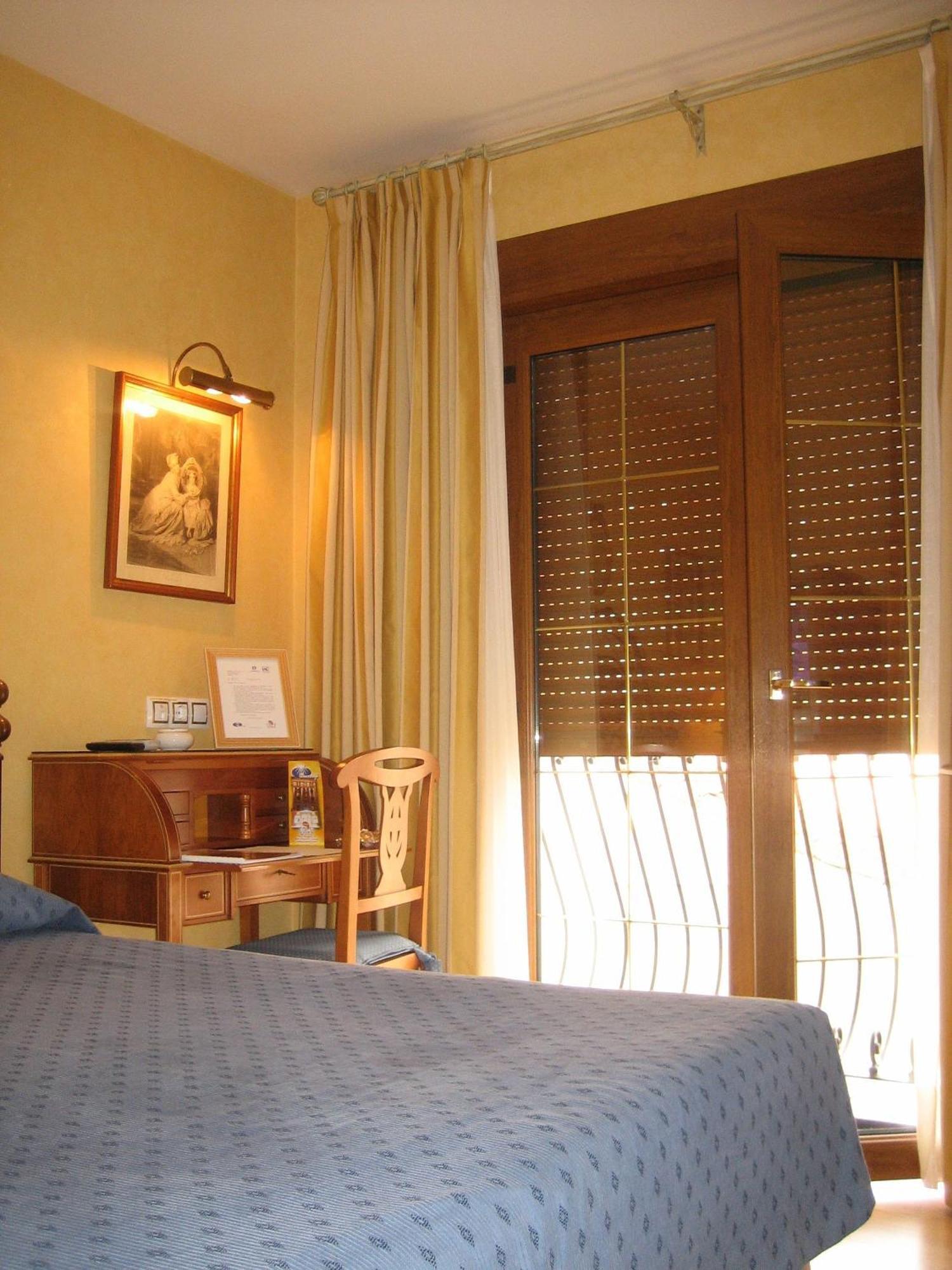 Hotel Santiago Benavente Kültér fotó